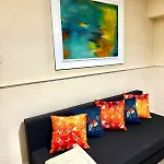 London Bridge 1-Bedroom Entire Apartments